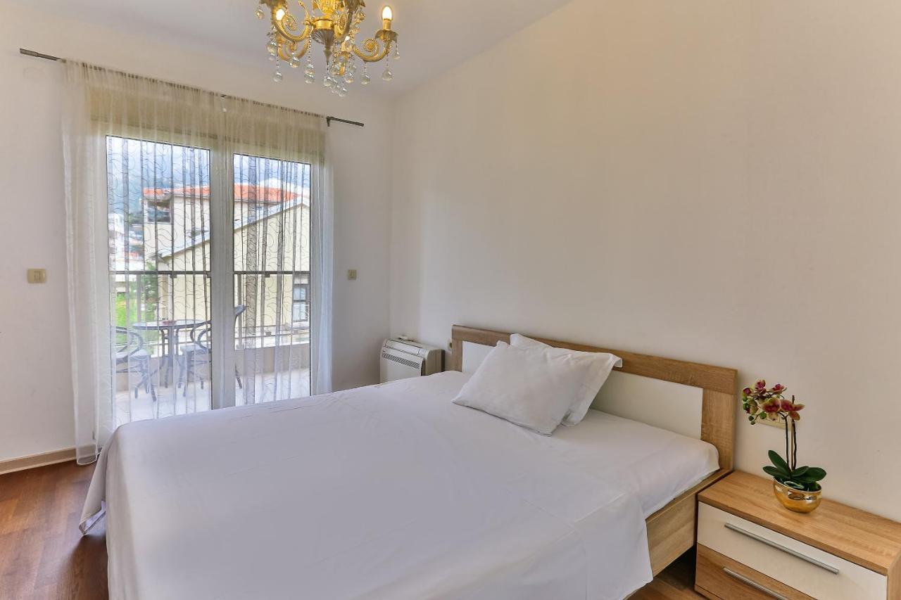 Montesun Boka Apartments Budua Esterno foto