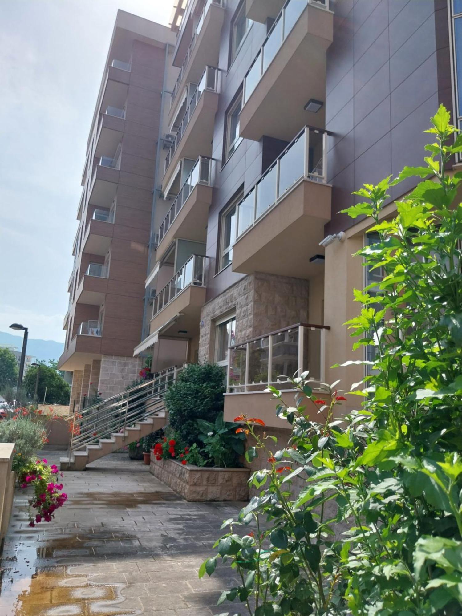 Montesun Boka Apartments Budua Esterno foto